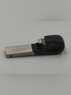 SanDisk 32gb iXpand USB 3.0 Flash Drive for iPhone 14/ iPad 9 or Before- SDIX30
